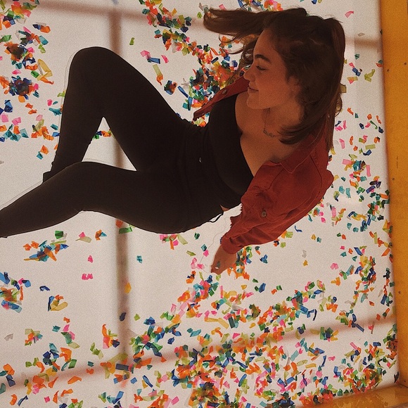 Meet your Posher, Katie - Picture 1 of 1